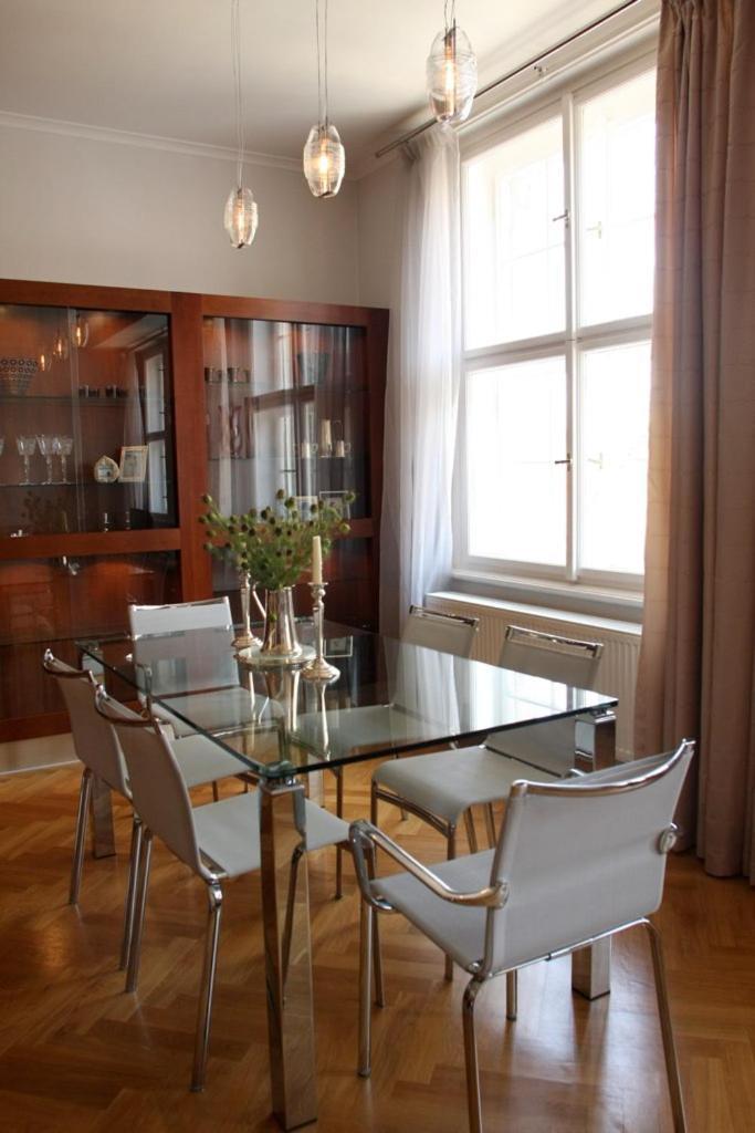 Spacious Elegance In The Heart Of Old Town Apartamento